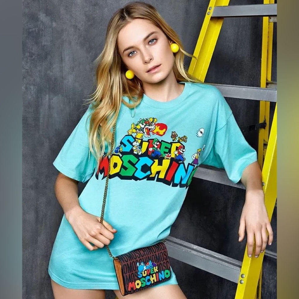 Moschino: Super Mario Bros Yoshi Wallet Chain Crossbody Bag - Picture 14 of 16